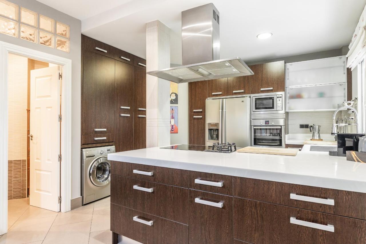 Bnbholder Luxe Atocha Station Apartment *