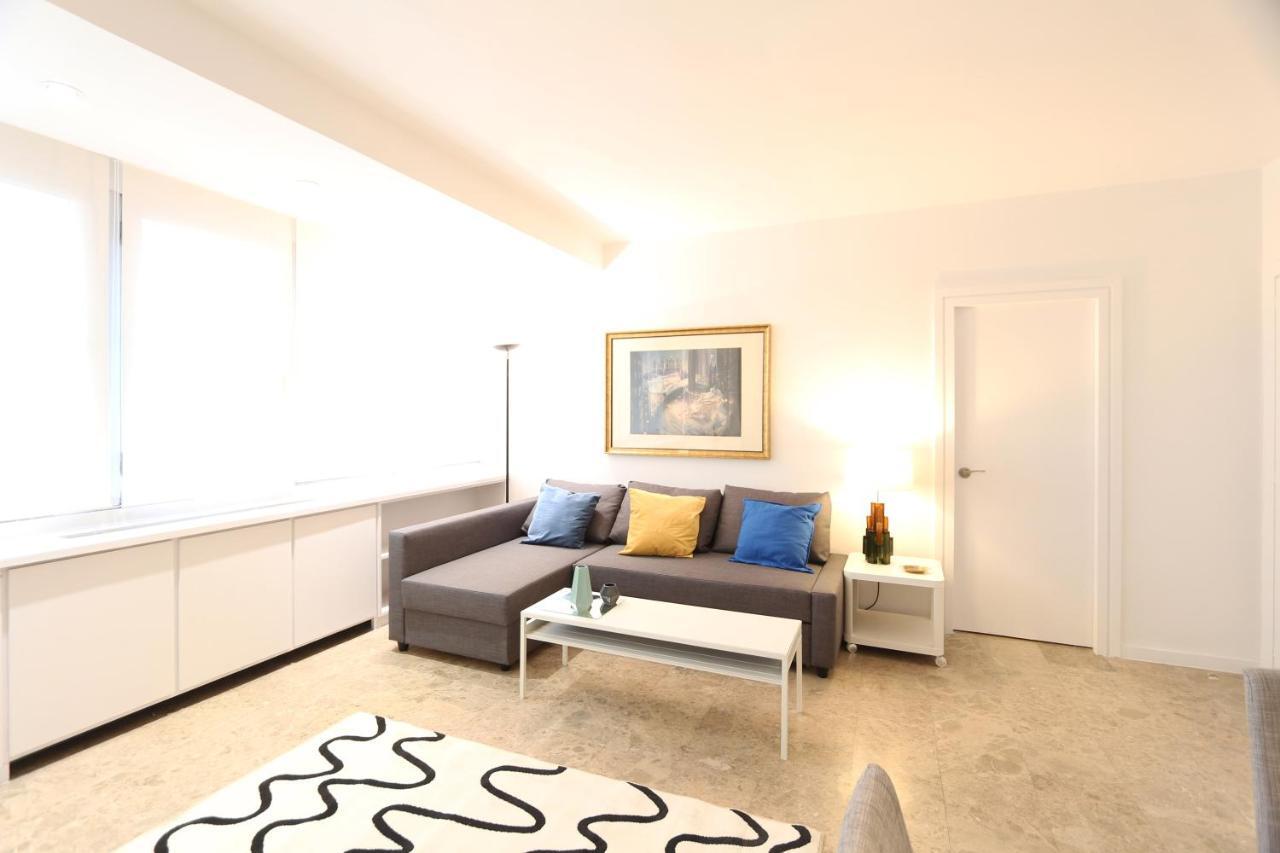 Urbantec Realty - Plaza De Colon Madrid