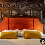 Suite Opium Den By Justine Apartments Apartamento Turistico En Madrid Rio