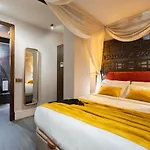 Suite Opium Den By Justine Apartments Apartamento Turistico En Madrid Rio
