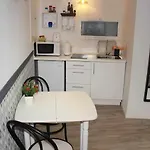 Moderno Apartamento En El Corazon De Madrid Sol