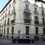 Gran Via Suites