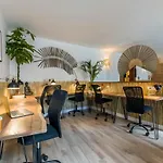 Santo - Coworking - Coliving - Madrid