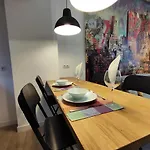 Precioso Apartamento En Puente Vallecas, Madrid. D