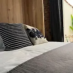 Studio Next To Parque Del Oeste