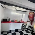 Nice Apartment At Street Level 20 Min From Sol-Piern
