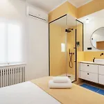Chueca Fuencarral - 5 Bdrms 5 Baths 12 Pax