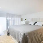 Loft Reformado En Marques De Vadillo Con Patio Privado