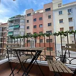 Piso De 3 Habitaciones Recien Renovado A 15 Mins De Sol
