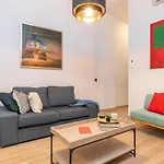 New And Spacious Loft Area Numancia