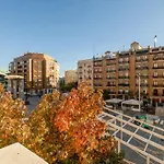 3 Bedrooms 3 Bathrooms Furnished - Salamanca - Modern And Bright - Mintystay