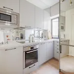 Moderno Y Elegante Apartamento En Barrio De Salamanca