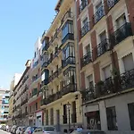 Monteleon 46
