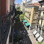 Hostal Paris Rooms