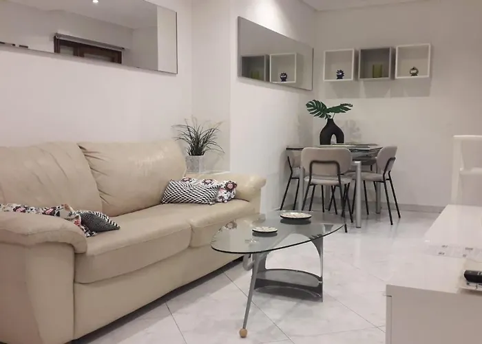 Apartamento Junto Al Santiago Bernabeu Con Piscina