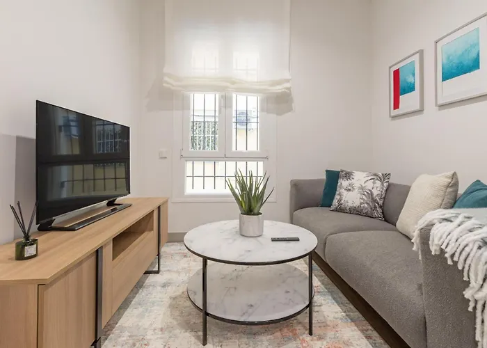 Cozy Ground-Floor Apartment For 2 In Chamberi Perfect Spot Quevedo IV