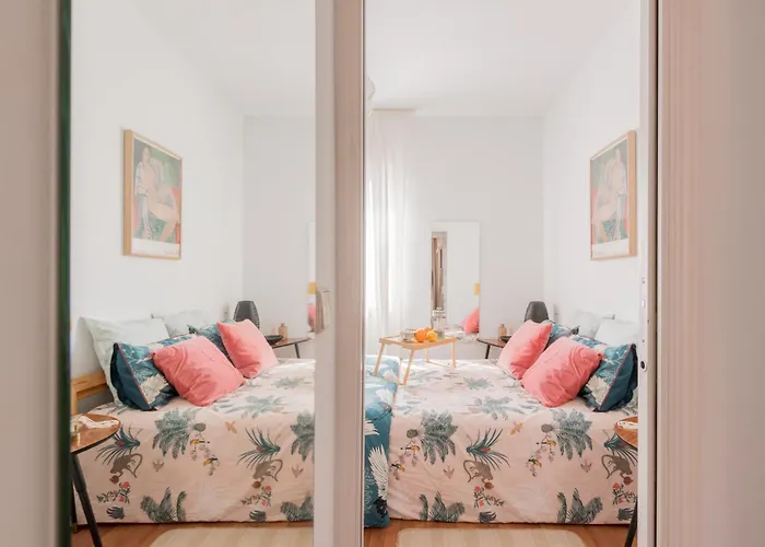 Cozy And Stylish Room With Natural Light And Vibrant Decor