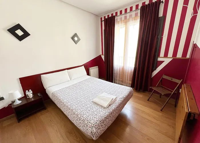 Hostal La Casa De La Plaza