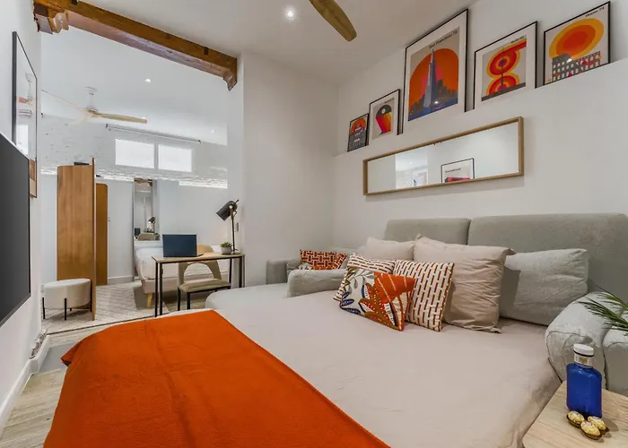 3Min Walk - Retiro & Atocha - Luxury District And Desk