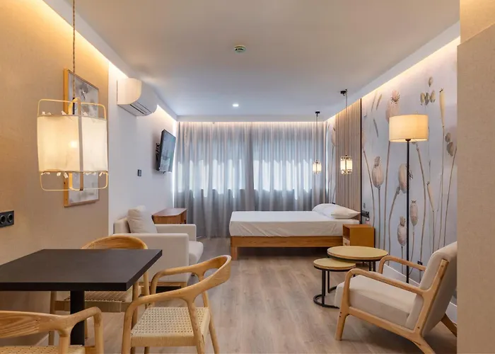 Ha Aparthotel Retiro Suites