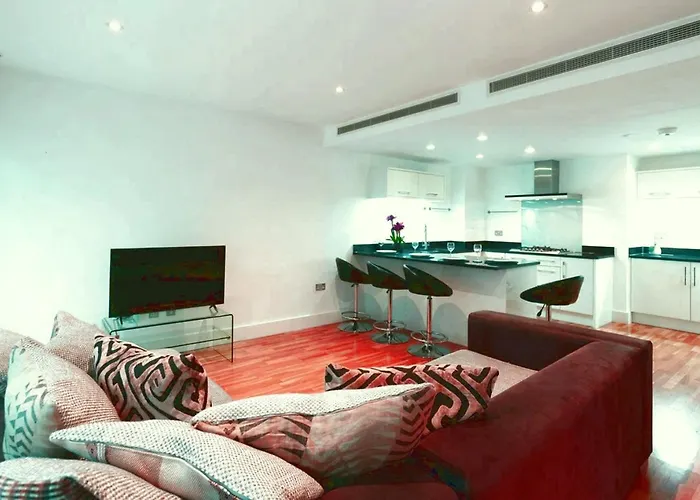 Apartment 4 Bedrooms Puerta De Alcala