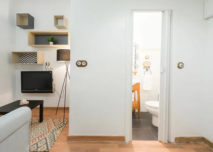 Room To Rent Augusto Figueroa