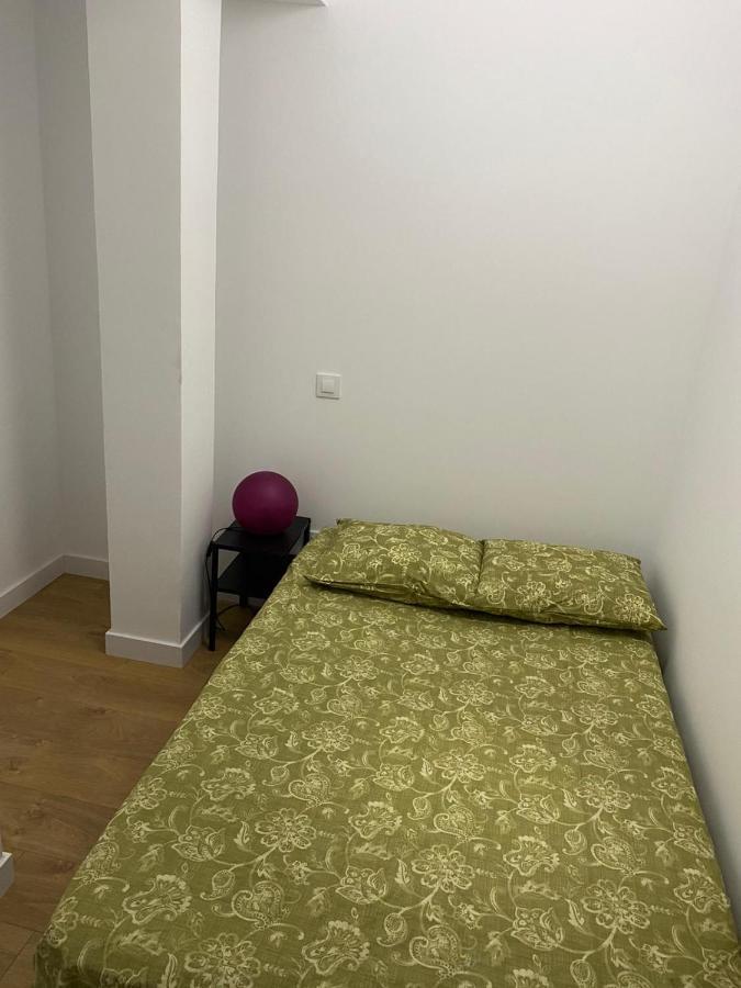 Aluche Aparment B Apartment Madrid