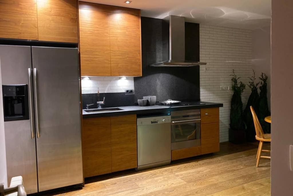 Valdevebas Con Piscina Feriehus Madrid