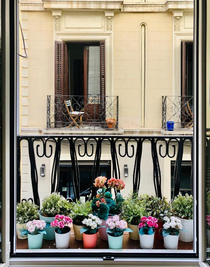 Beautiful And Comfortable Flat In Center Of *