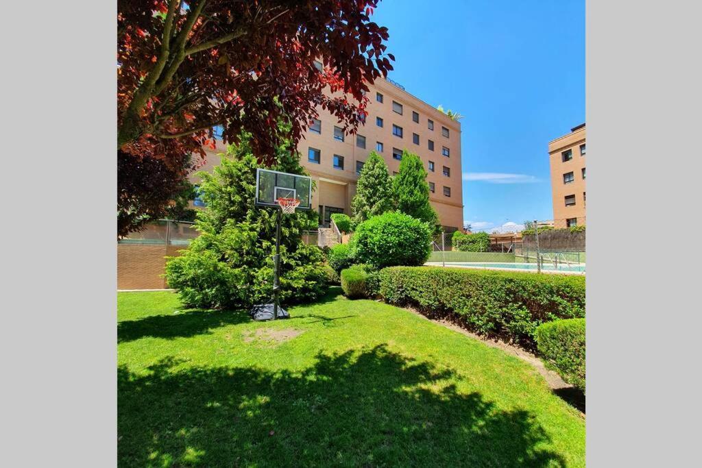 Precioso Estudio Conde Orgaz * Madrid