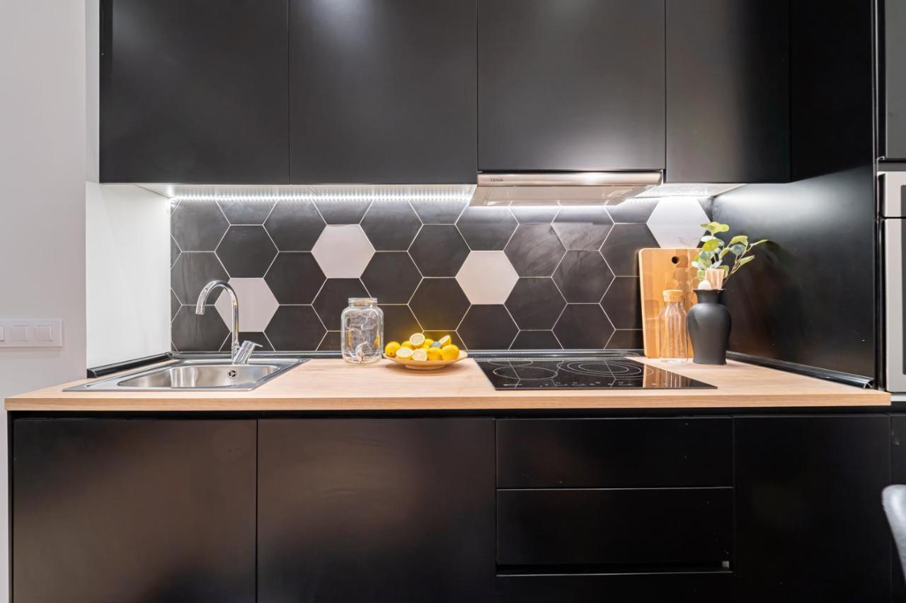 Edsam Black Madri