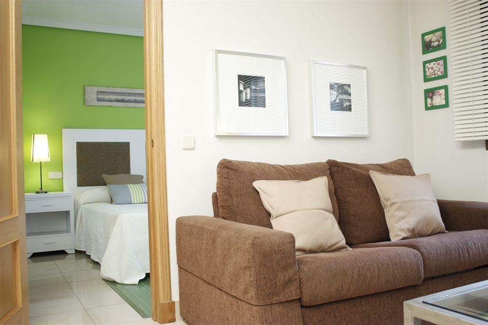 Apartment Wootravelling Plaza De Oriente Homtels *