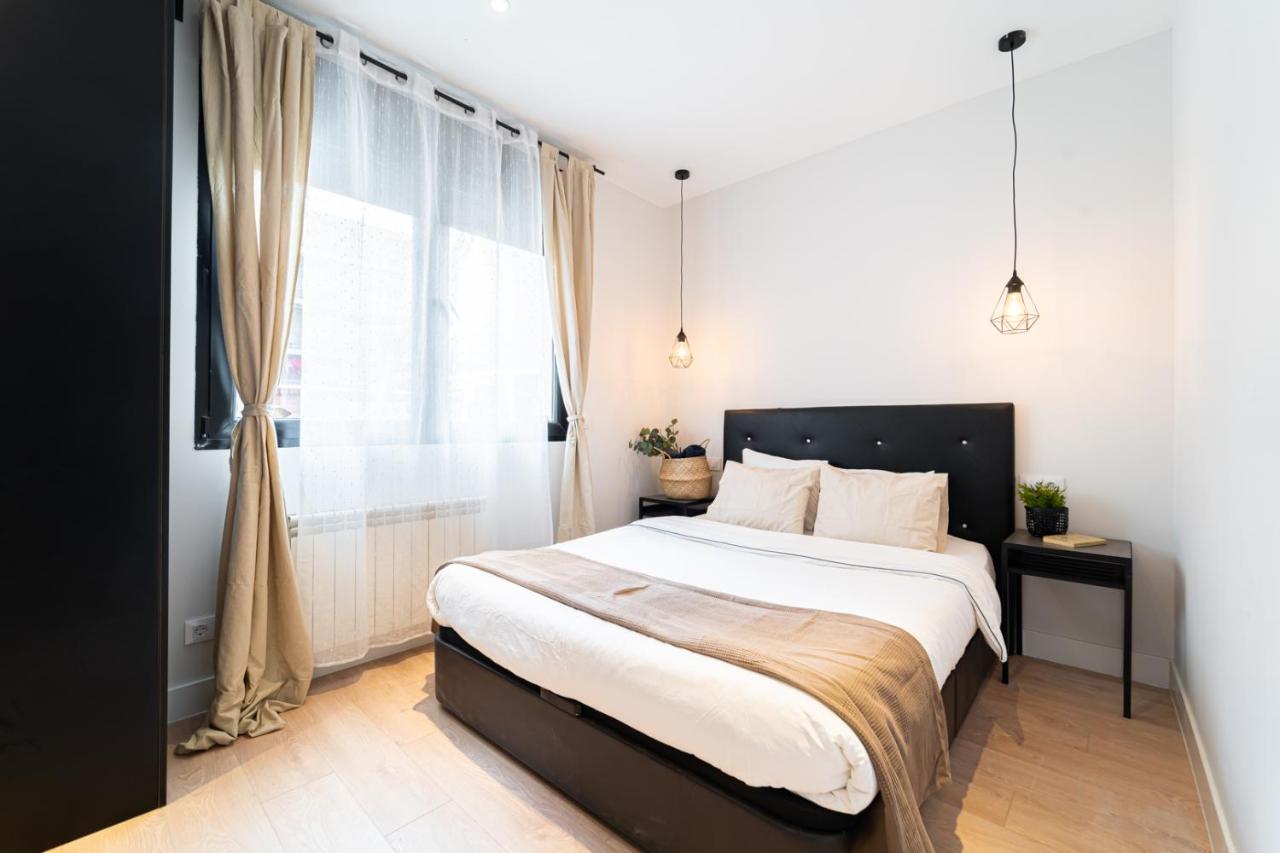 Edsam Black Apartamento