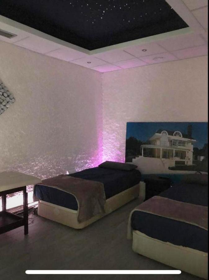 Parsa H Privatunterkunft *