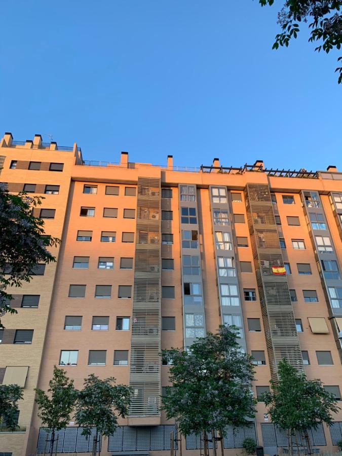 Apartment Apartamento Nuevo Cerca Del Autobus Y Metro Con Piscina