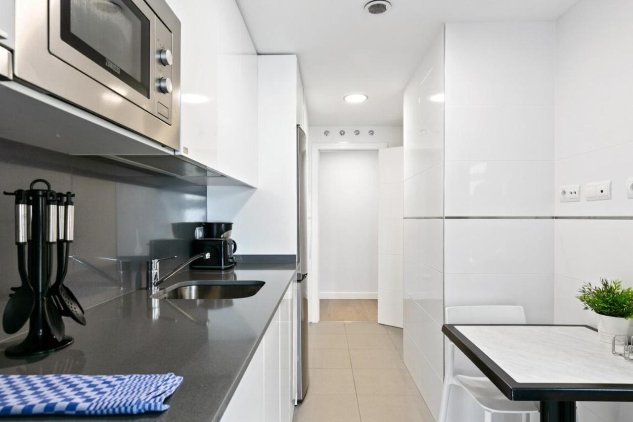 Apartamento Stunning 2 Bedroom Near Adelfas *