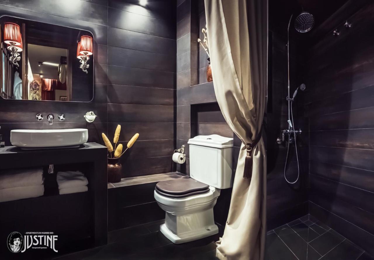 Opium Den By Justine Turistico En Rio * Madrid