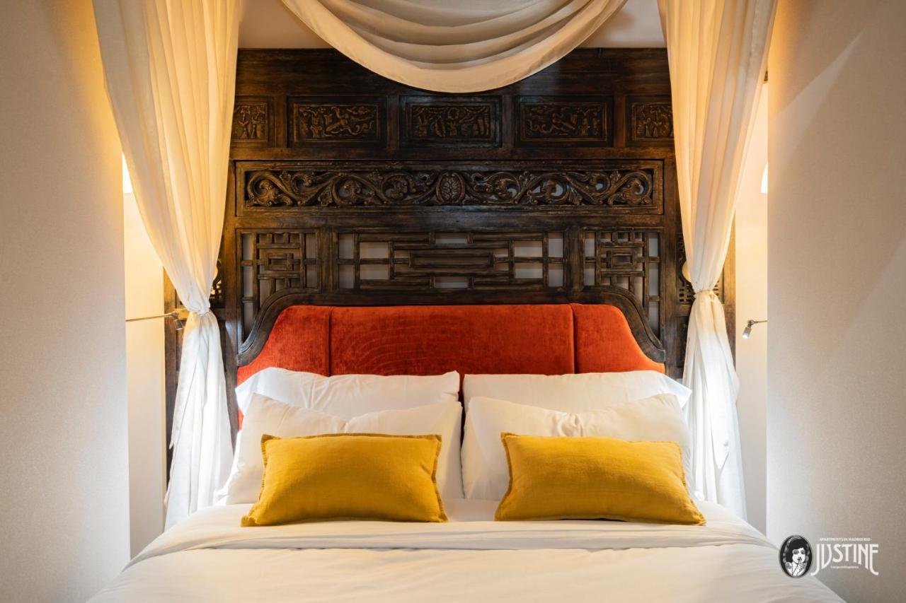 Opium Den By Justine Turistico En Rio Apartment