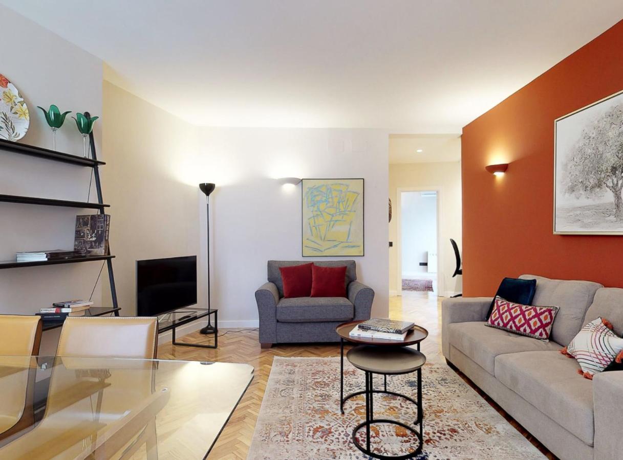 Plaza Santa Ana Iii Apartment