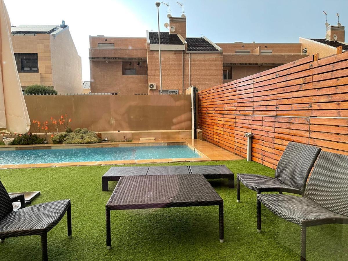 Valdevebas Con Piscina Feriehus