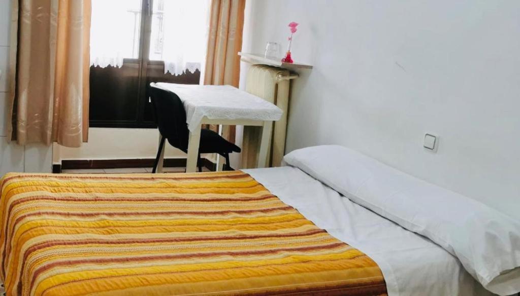 Casa De Huespedes Canizares Guest house Madrid
