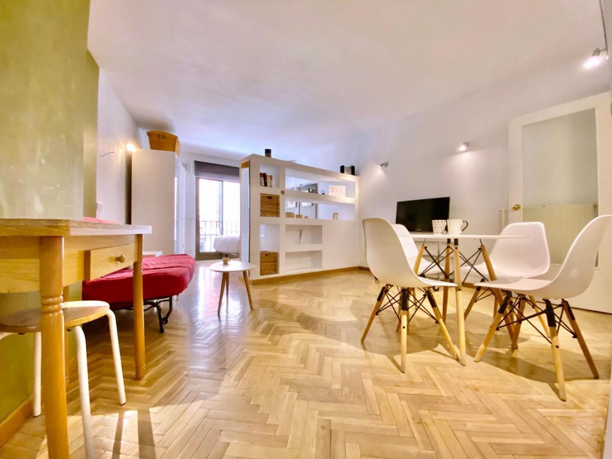 Charming Cozy Malasana