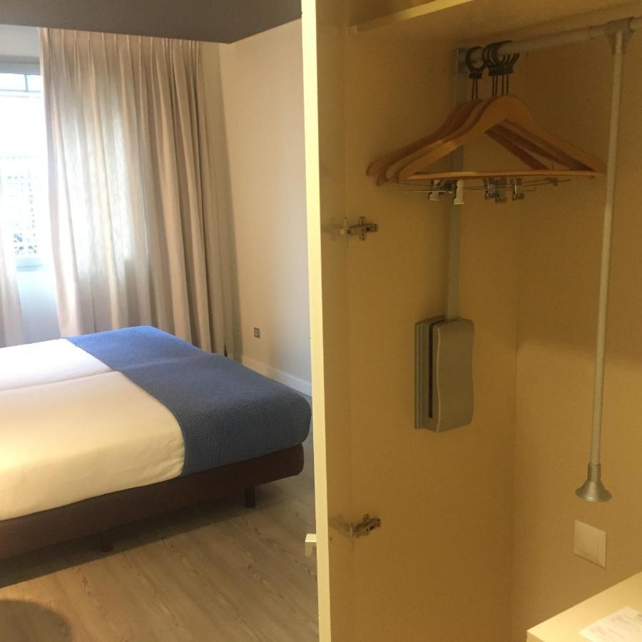 Lejlighedshotel Viena Plaza De Espana 3*