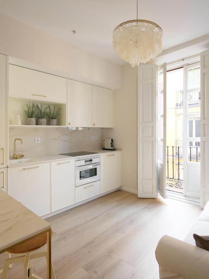 Staylish In Malasana Apartment