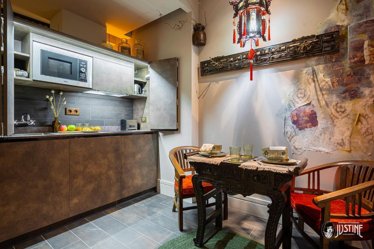 Apartment Opium Den By Justine Turistico En Rio