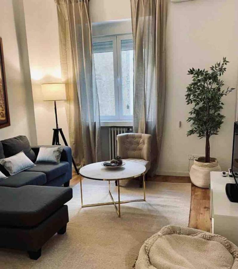 Apartamento Excelente Piso De 3 En La Latina Madri