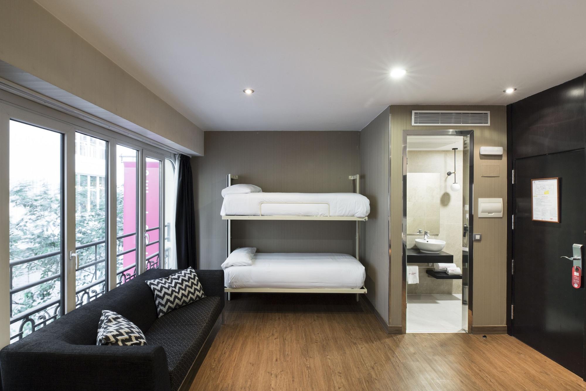 Petit Palace Triball Madri