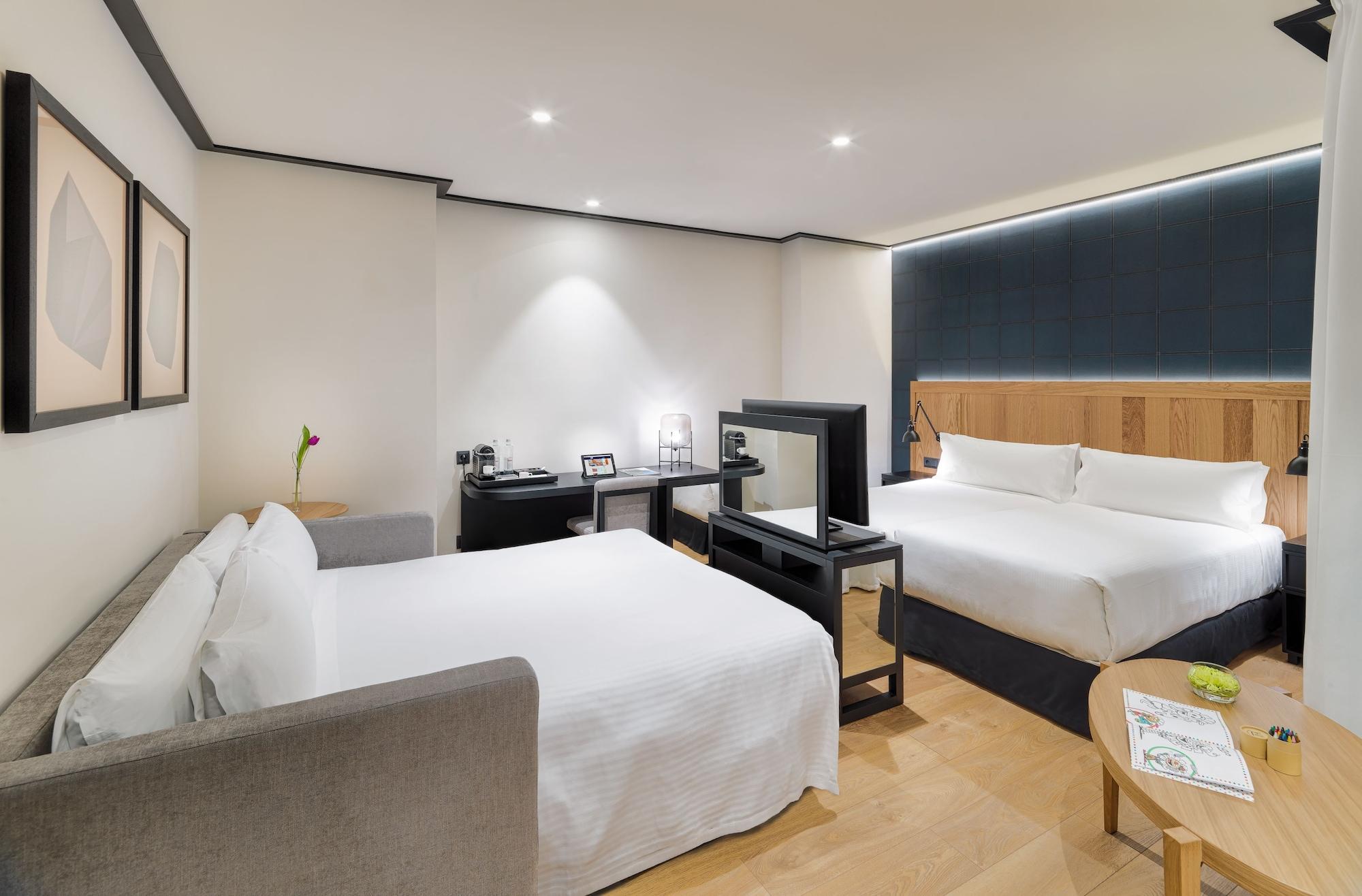 H10 Puerta De Alcala Hotel 4*