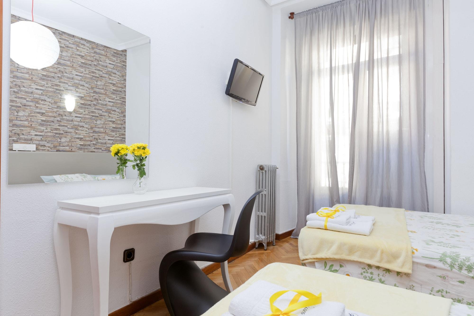Guest house Hispano Gran Via 2*
