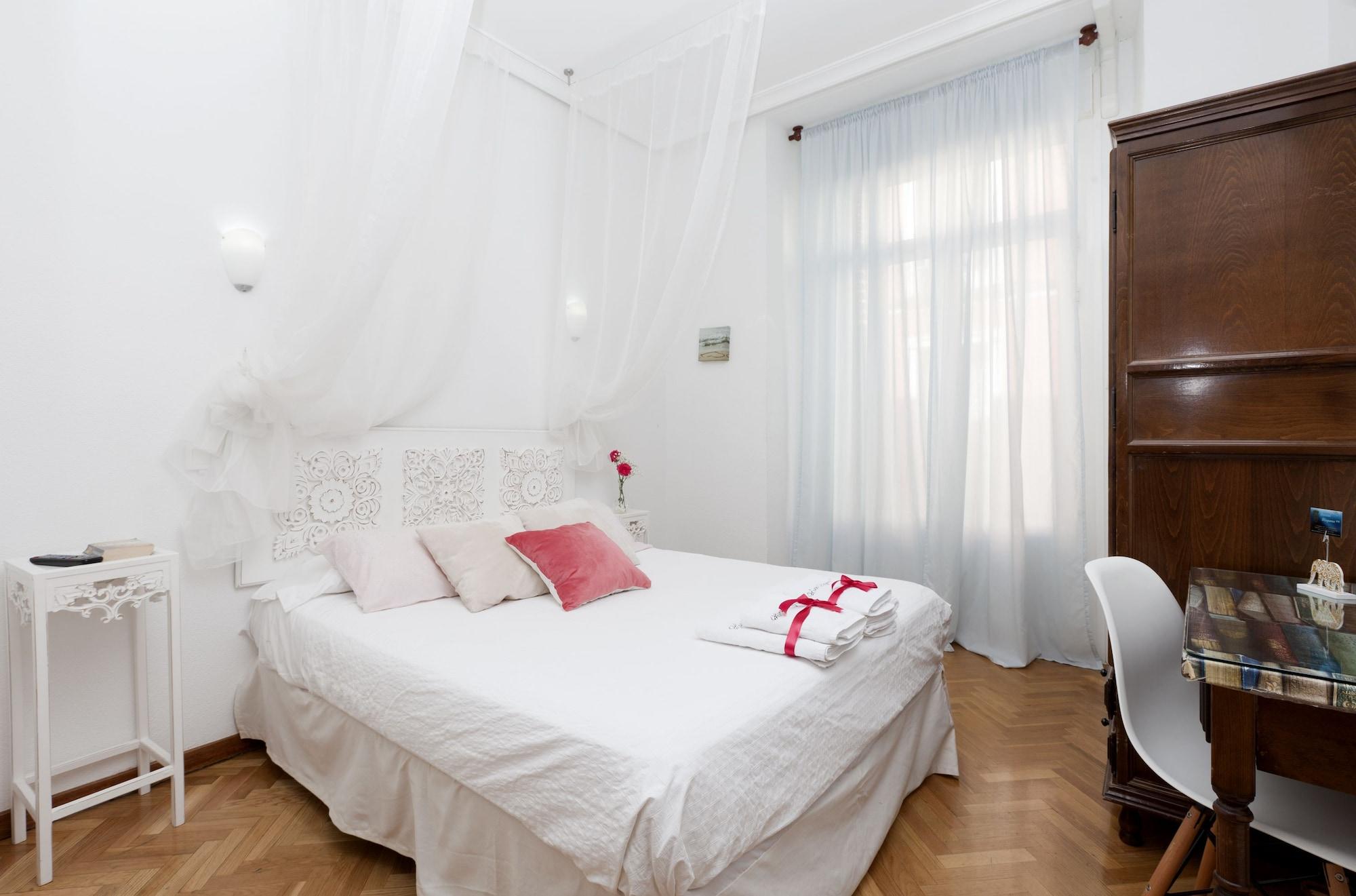 Guest house Hispano Gran Via 2*